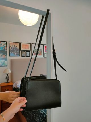 Bolso negro Stradivarius