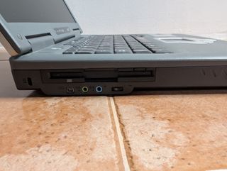 Portátil Acer Aspire 1605LC - Retro