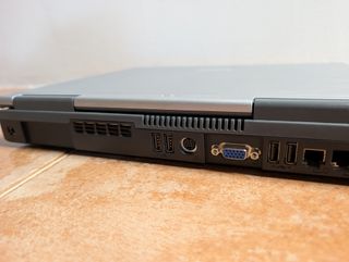 Portátil Acer Aspire 1605LC - Retro