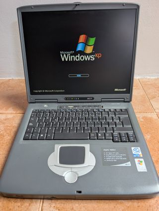 Portátil Acer Aspire 1605LC - Retro