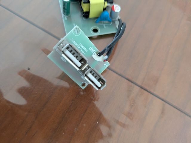 Transformador: Enchufe a usb