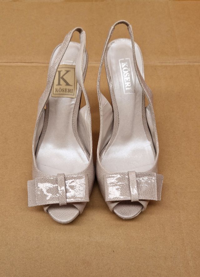 Zapatos tacón Koseri, gris ceniza, número 36.