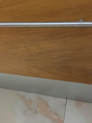 Isla de cocina de madera, almacenaje con cajones.