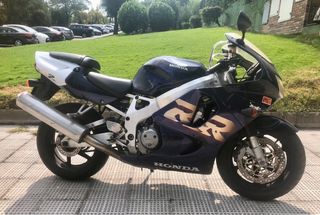 Honda CBR 900 RR (1999) - 75.000km