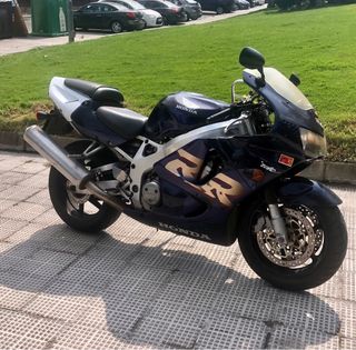 Honda CBR 900 RR (1999) - 75.000km