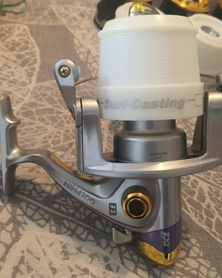 2 Carretes Pesca Tyca Dolphin SE + Bobinas