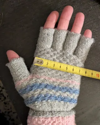 Mitones de lana hechos a mano