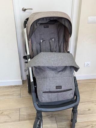 Cochecito Bebé Inglesina - Gris (cuco y sillita)