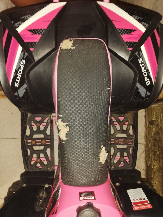 Cuatrimoto infantil rosa