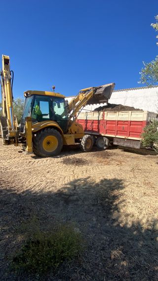 Retroexcavadora New Holland 110cv