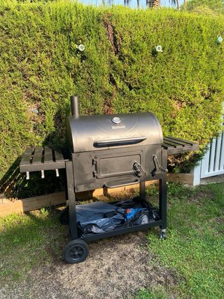 Barbacoa carbón CHAR-BROIL usada