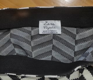 Mini Falda Zara - Blanco&Negro