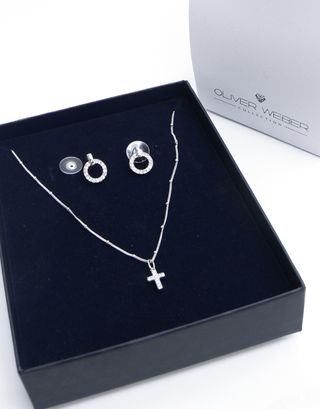 Collar y pendientes Oliver Weber