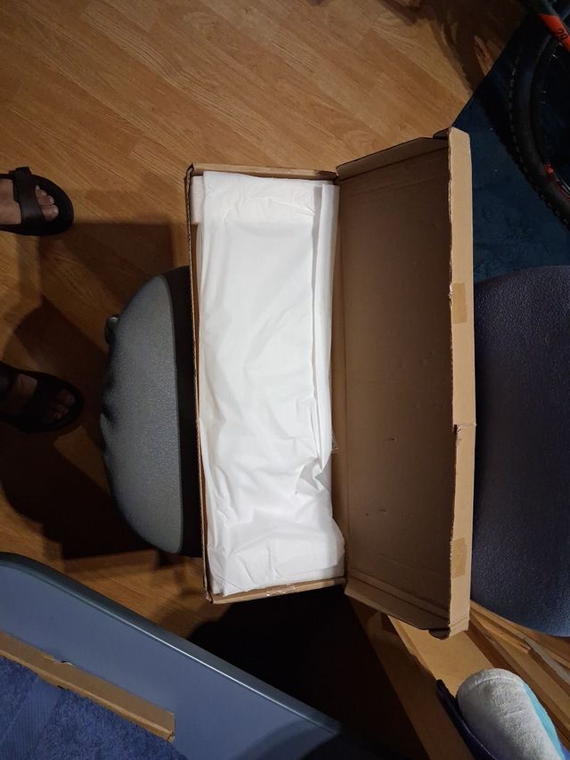 Refractario oriental. Dirige la dirección de aire