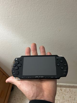 PSP Slim negra 2004