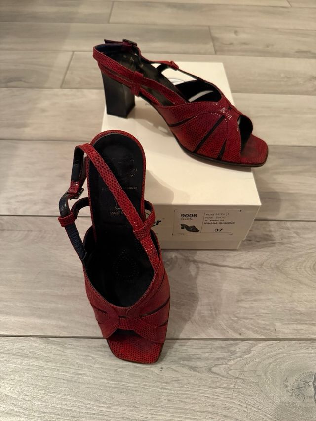 Sandali Molliter rossi n. 37