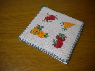 3 CENTRI+2 PRESINE IN AIDA RICAMATI A PUNTO CROCE