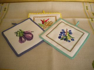 3 CENTRI+2 PRESINE IN AIDA RICAMATI A PUNTO CROCE