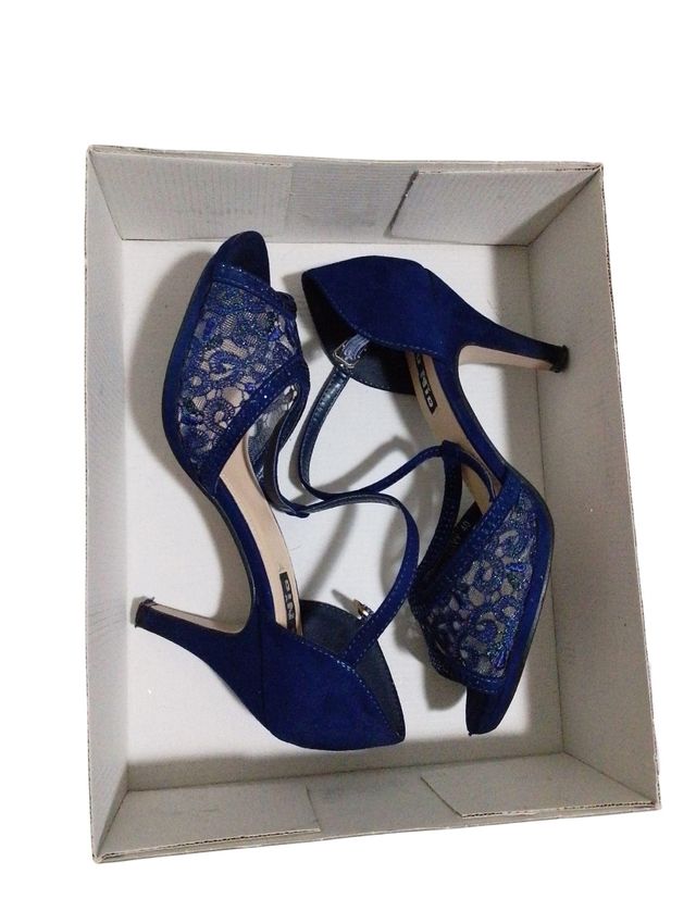 Tacones azules