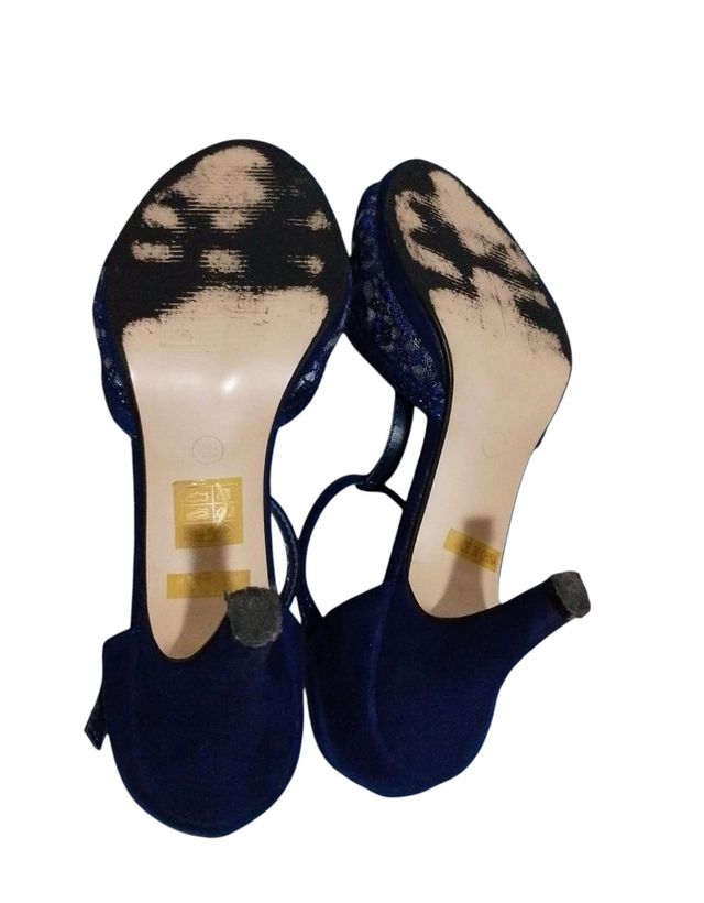 Tacones azules