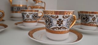 Juego café porcelana dorado