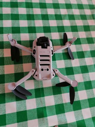 Dron DJI Mini 2 (sin mando)