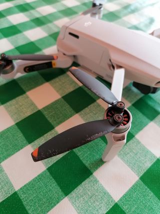Dron DJI Mini 2 (sin mando)