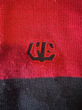 Jersey Villa Europa niño rojo-negro
talla 4
