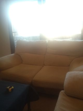 Sofá 2 plazas beige - asientos deslizantes