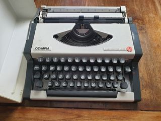 Máquina Olympia Traveller de Luxe