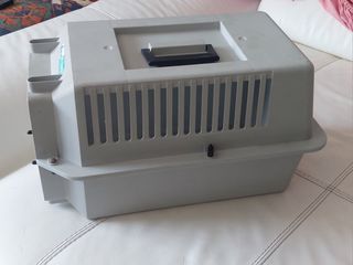 Transportín gris mascotas