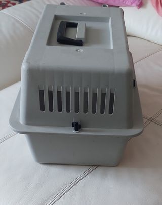 Transportín gris mascotas