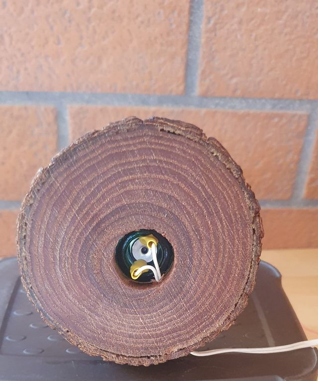 Lampada vintage in vetro e legno