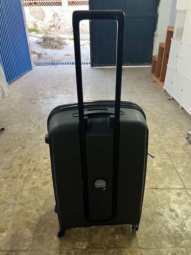 Maleta mediana negra 67-70cm