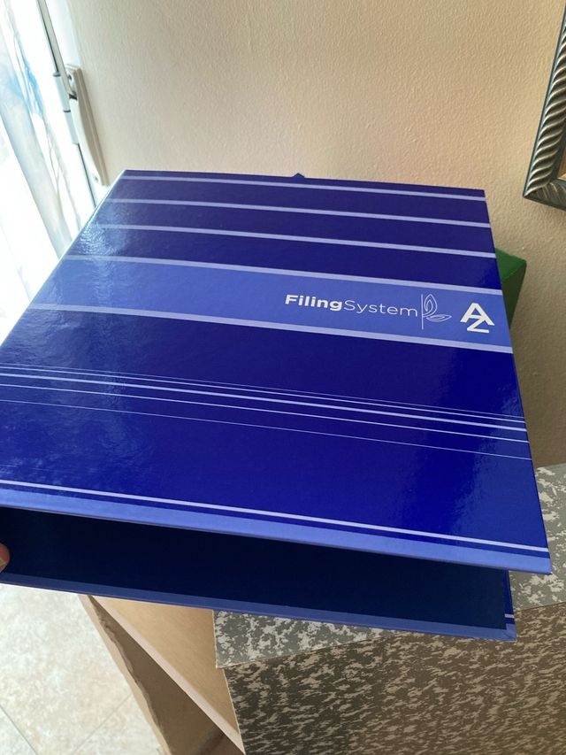 Lote de 4 archivadores de colores con caja