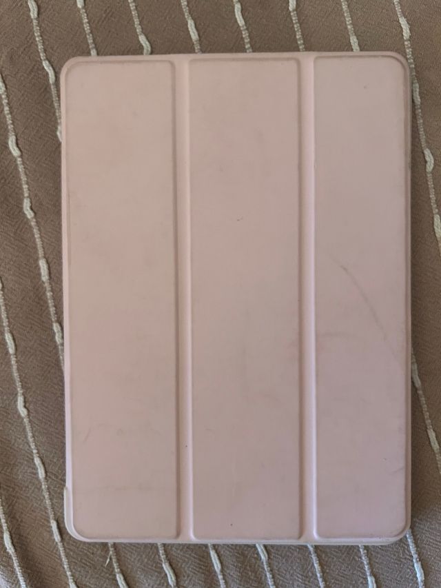 iPad 6ª generación - funda rosa