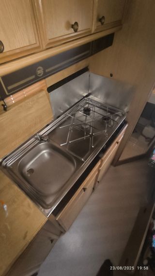 Caravana Tec menos 750 kg