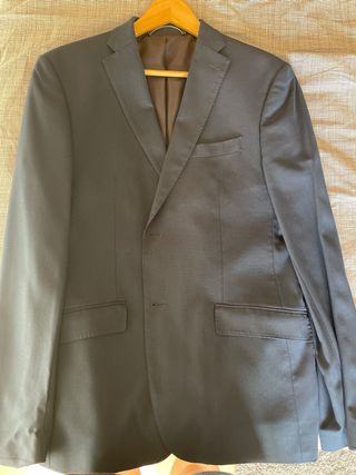 Traje azul hombre