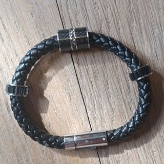 Pulsera Swarovski negra - cuero