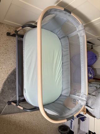 Minicuna colecho Maxi-Cosi, gris