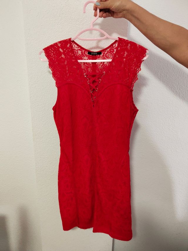 Vestido rojo Guess encaje