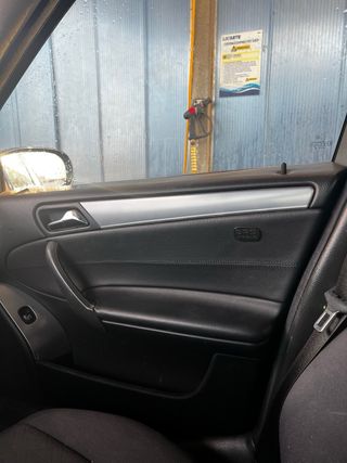 Mercedes-Benz C220 w203 143cv