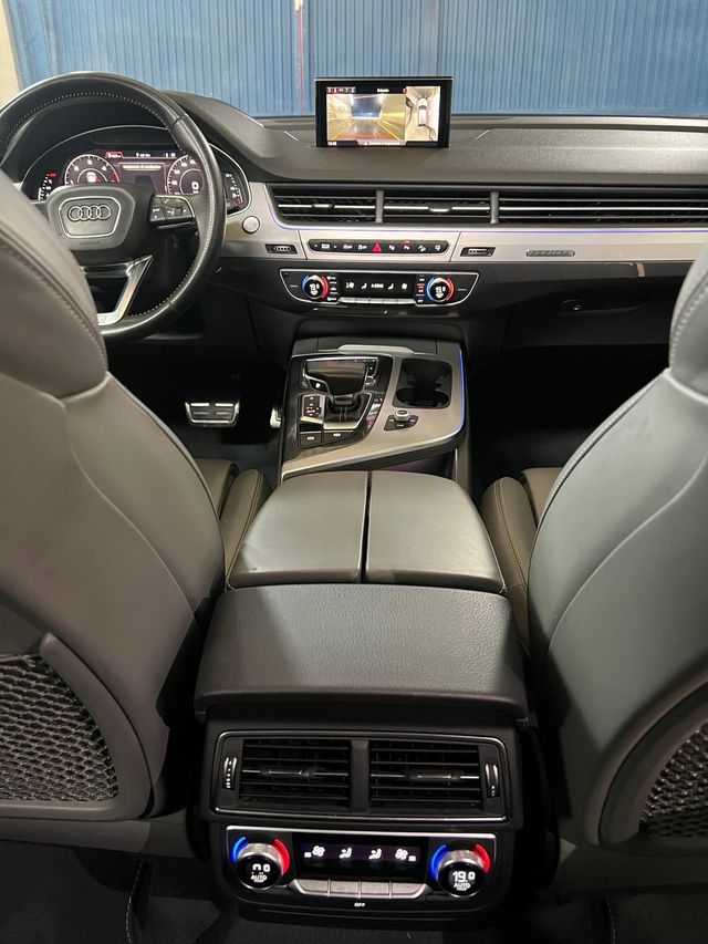 Audi Q7 2016