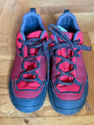 Zapatos niña rojos y negros
