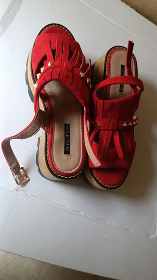 Sandalias rojas plataforma