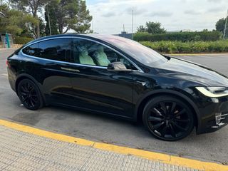 Tesla Model X 2017