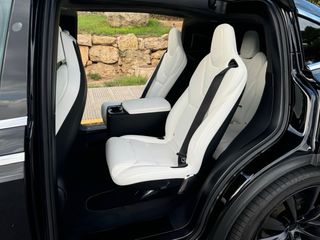 Tesla Model X 2017