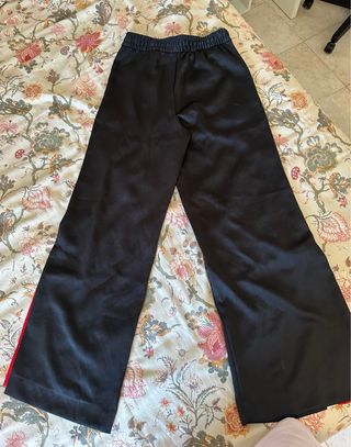 Pantaloni tuta neri - rossi