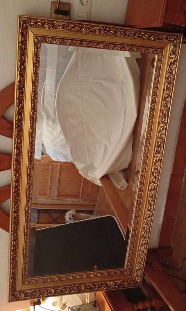 Espejo dorado grande biselado