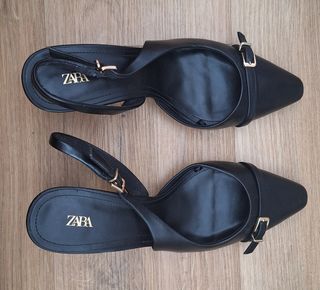 Tacones negros Zara - Nuevo.